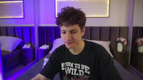 Esrefan online show from 04.24.26