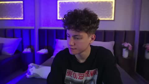Esrefan online show from 04.29.26