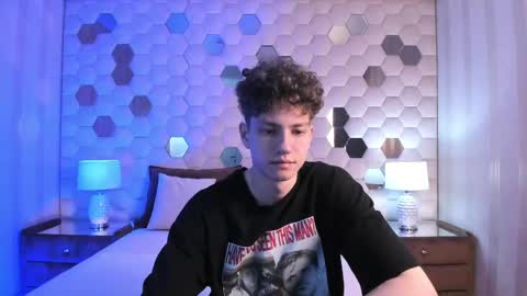 Esrefan online show from 05.02.26
