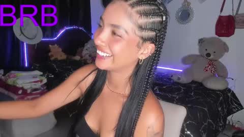 Im MiaIts my first day here  online show from 02.11.25