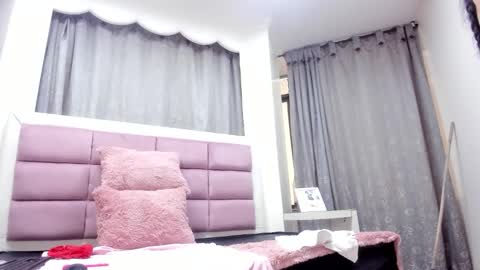 Snapshot of stefany_adams_ chatting on 11.04.25 Stefany online show from 11.04.25