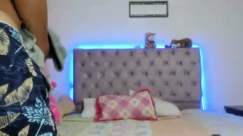 stefany_andruw online show from 10.14.25