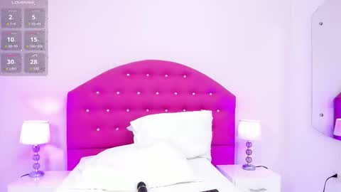 Stefany Gomez  online show from 12.18.25