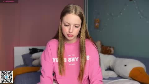 STEFI  Streams every day from 10 PM GTM1  online show from 01.11.26