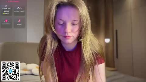 STEFI  Streams every day from 10 PM GTM1  online show from 04.15.26