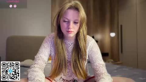 Snapshot of steffi_meoww chatting on 05.19.26 STEFI Streams every day from 10 PM GTM1 online show from 05.19.26