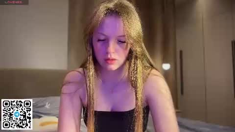 Snapshot of steffi_meoww chatting on 06.17.26 STEFI Streams every day from 10 PM GTM1 online show from 06.17.26