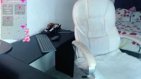 Estefany online show from 11.29.25