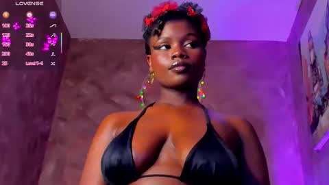 Snapshot of stela__gs chatting on 12.05.25 stella online show from 12.05.25