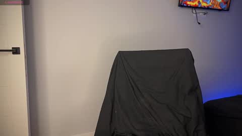 Snapshot of stella_crystal chatting on 03.07.25 karma online show from 03.07.25