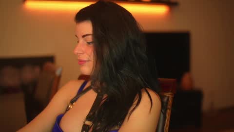 Stella online show from 12.17.24