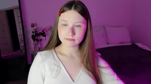 stella_sunny online show from 01.03.25