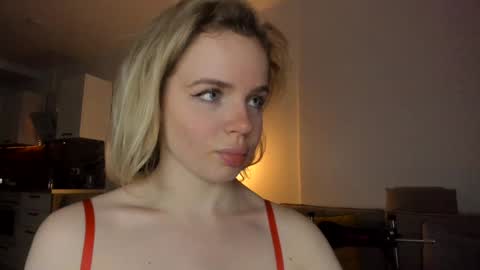 Asella online show from 12.11.24