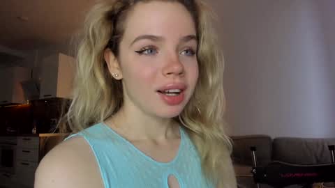 Asella online show from 01.17.25