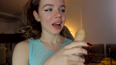 Asella online show from 12.01.25