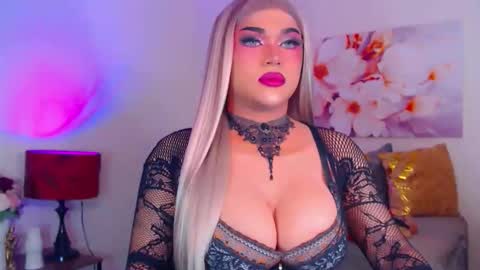 CALL ME STELLA online show from 10.13.25