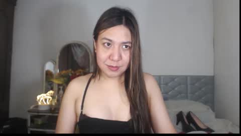 Stella online show from 12.20.25