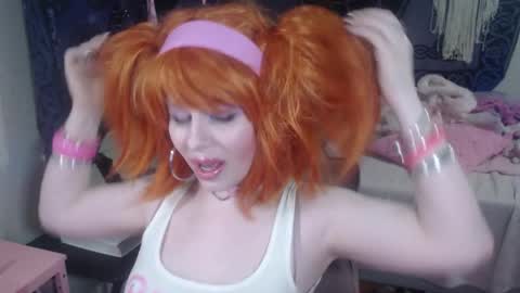 Snapshot of stellalocke chatting on 11.02.25 StellaLocke online show from 11.02.25