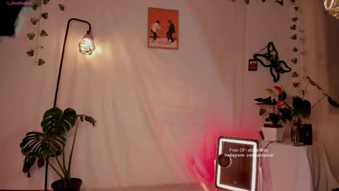 stellart_ online show from 02.14.25