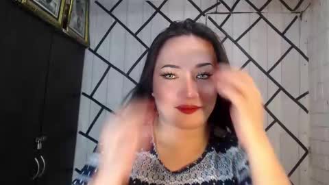 Snapshot of stellaven chatting on 10.28.25 Stellaven online show from 10.28.25