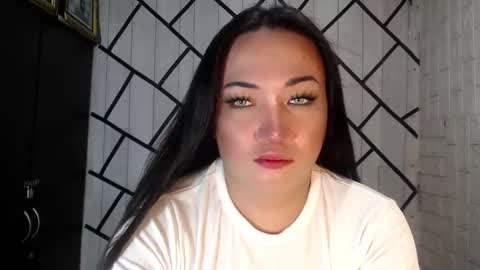 Snapshot of stellaven chatting on 10.29.25 Stellaven online show from 10.29.25