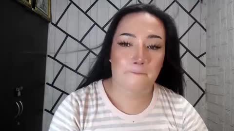 Snapshot of stellaven chatting on 11.13.25 Stellaven online show from 11.13.25