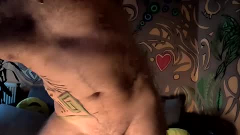 Snapshot of stenlyvrbich chatting on 01.11.25 lee online show from 01.11.25