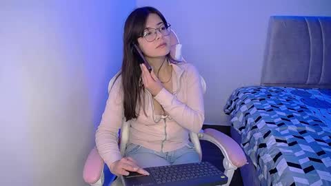 Emma online show from 02.18.25