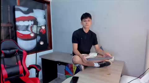 Snapshot of stephane_rouss chatting on 09.24.25 Stephane Rouss online show from 09.24.25
