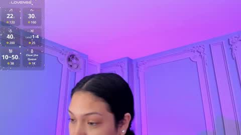 Snapshot of stephania_diamond chatting on 01.23.25         online show from 01.23.25