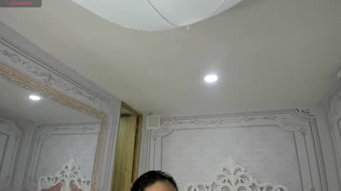 Snapshot of stephania_diamond chatting on 02.12.25         online show from 02.12.25