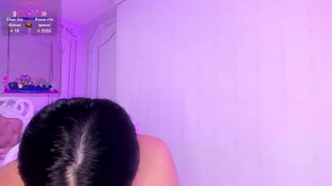 Snapshot of stephania_diamond chatting on 02.20.25         online show from 02.20.25