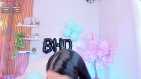 Snapshot of stephania_diamond chatting on 09.21.25         online show from 09.21.25