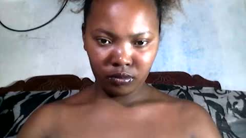 Snapshot of stephanie172 chatting on 11.12.25 stephanie172 online show from 11.12.25