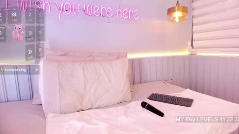 Stephany  online show from 02.11.25