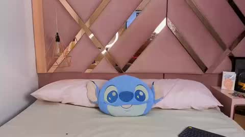 Snapshot of stephany_grand chatting on 09.17.25 stephany_grand online show from 09.17.25