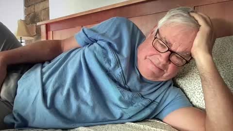 Snapshot of steve988279 chatting on 03.08.25 Steve online show from 03.08.25