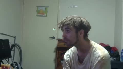 Snapshot of steveaussie chatting on 01.22.25 Australian420 online show from 01.22.25