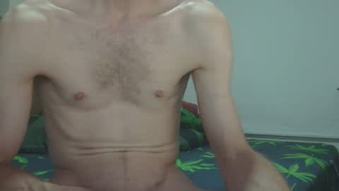 Snapshot of steveaussie chatting on 12.14.25 Australian420 online show from 12.14.25