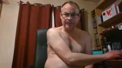 Snapshot of stevejm3740 chatting on 03.01.25 stevejm3740 online show from 03.01.25