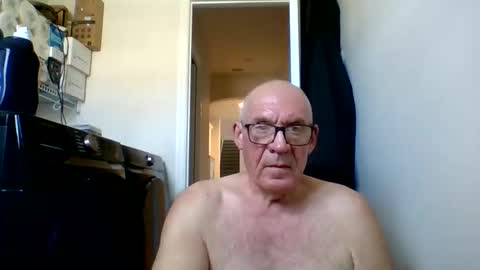 stevejons47 online show from 06.10.26