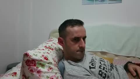 Snapshot of stevenpit chatting on 01.01.25 stevenpit online show from 01.01.25