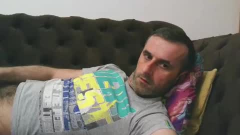 Snapshot of stevenpit chatting on 03.11.25 stevenpit online show from 03.11.25