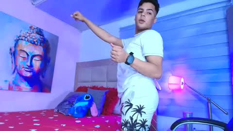 Snapshot of stewart_mateo_ chatting on 09.12.25 stewart online show from 09.12.25