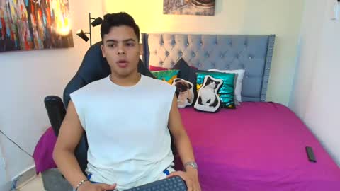 Snapshot of stewart_mateo_ chatting on 09.19.25 stewart online show from 09.19.25