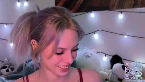 Snapshot of stillsweety chatting on 02.10.26 stillsweety online show from 02.10.26