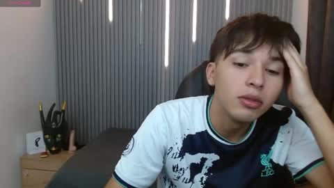 Stiwen online show from 04.23.26