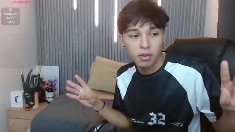 Snapshot of stiwentwink chatting on 07.04.26 Stiwen online show from 07.04.26