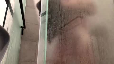 Snapshot of stlhotwifeguy chatting on 01.06.25 stlhotwifeguy online show from 01.06.25