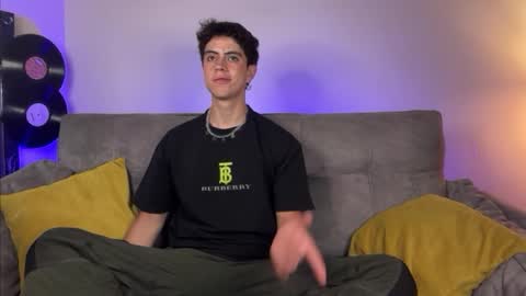 Stolas online show from 03.04.26